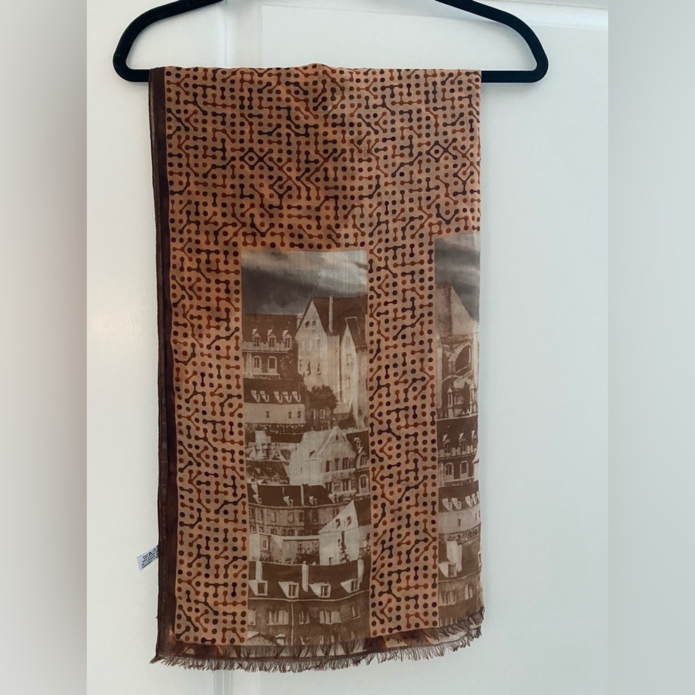 Long Champ Paris Scarf‎